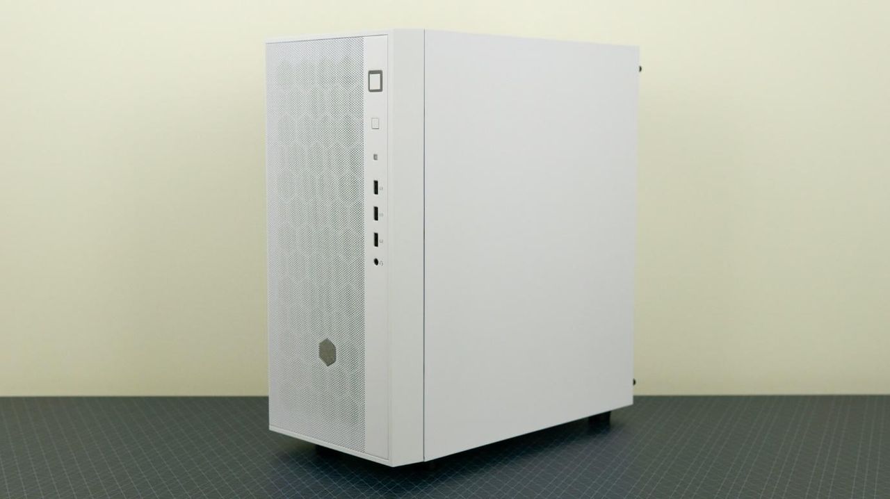 Silverstone Fara R1