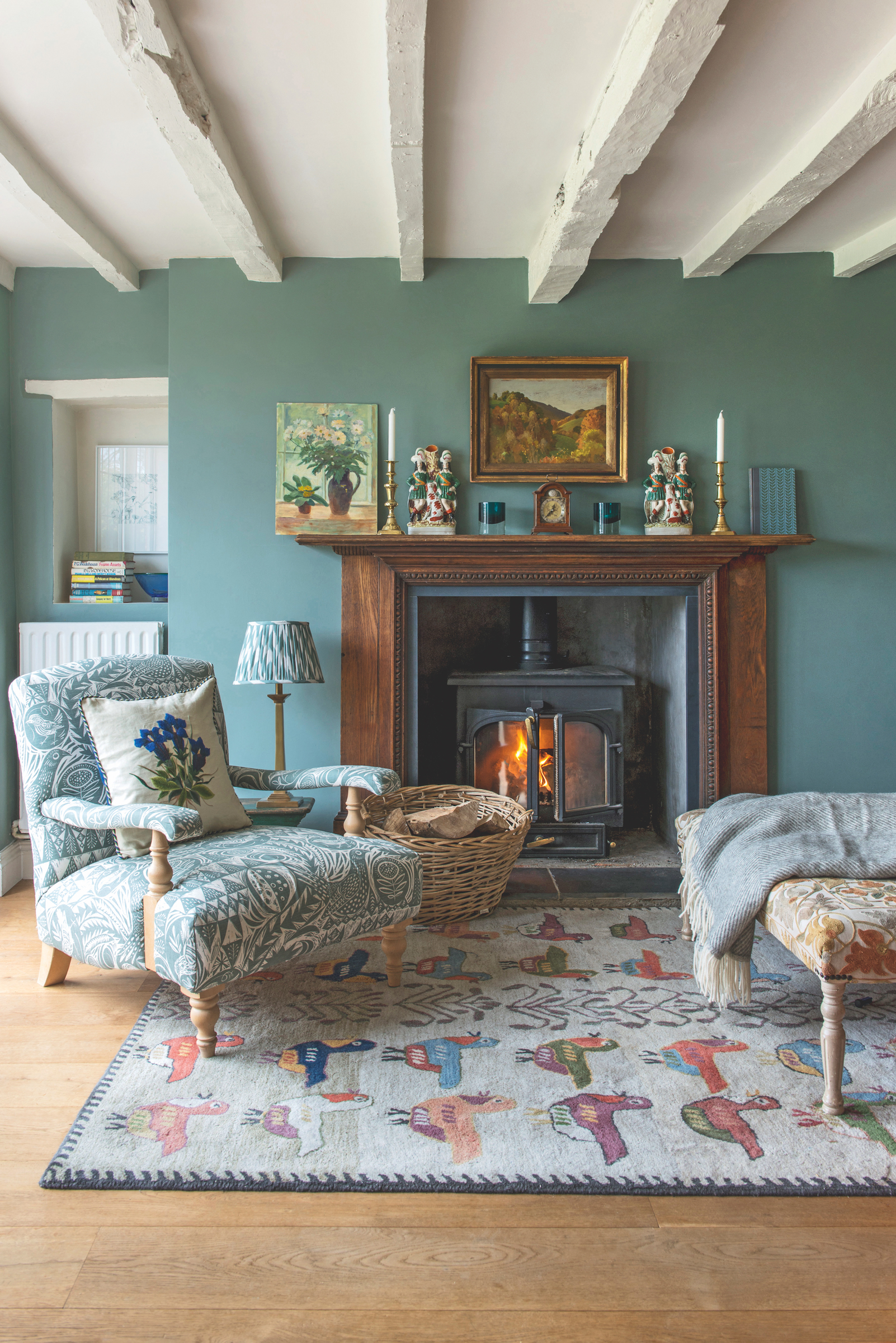 green country living room with chairs