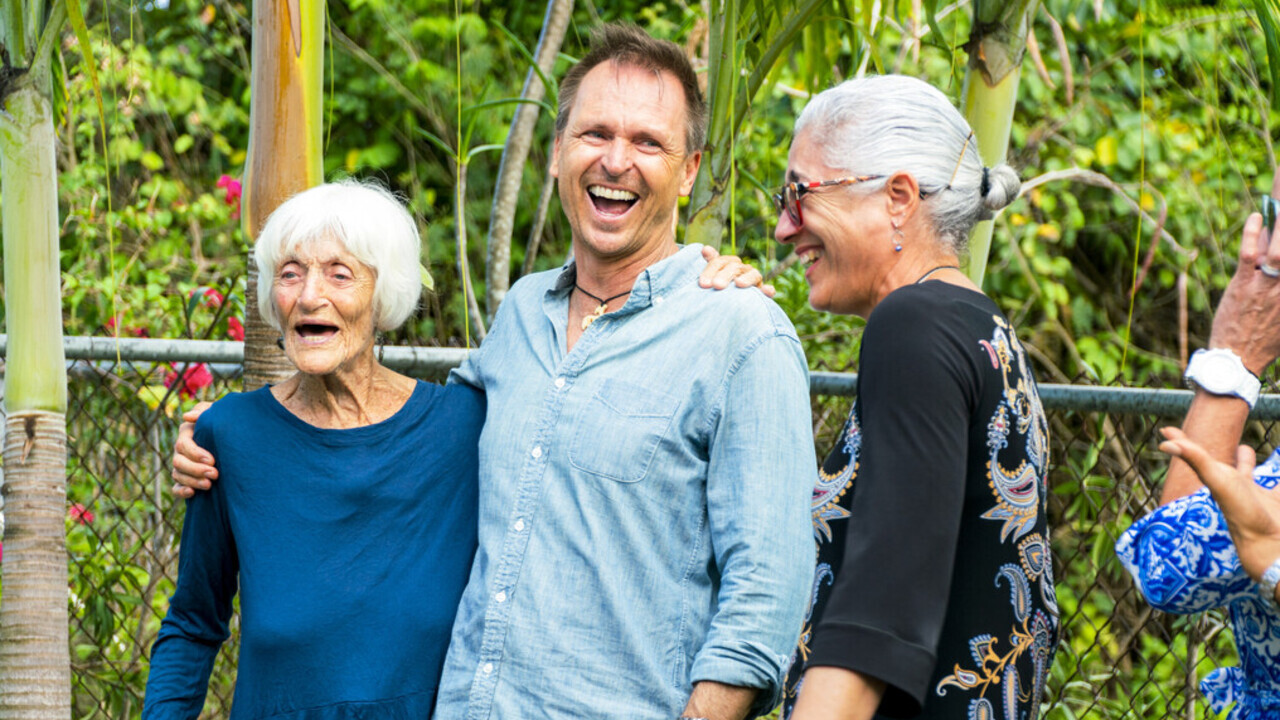 Phil Keoghan on Secret Celebrity Renovation