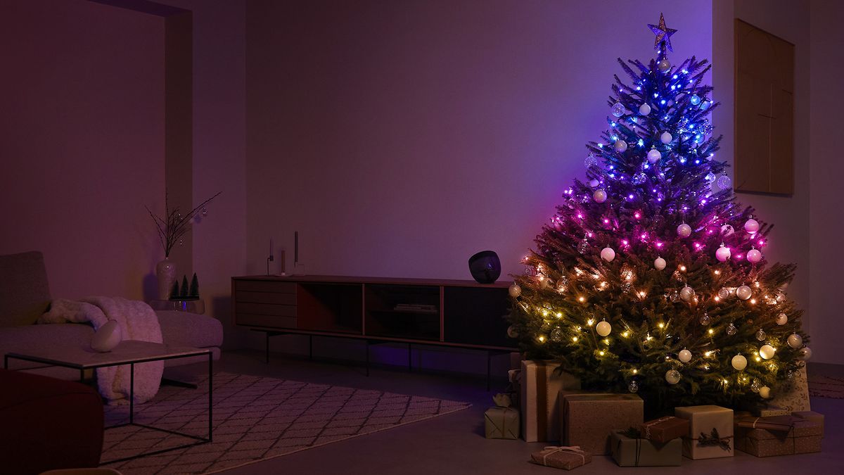 Mit den ersten intelligenten Weihnachtslichtern von Philips Hue können Sie Hallen mit LED-Lichtern dekorieren – sofort einsatzbereit