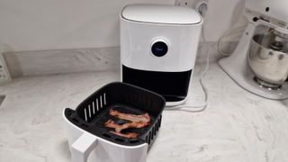 Xiaomi Mi Smart Air cooking some bacon review