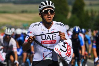 Sebastian Molano, Olav Kooij out of UAE Tour due to cat eye crash and illness 