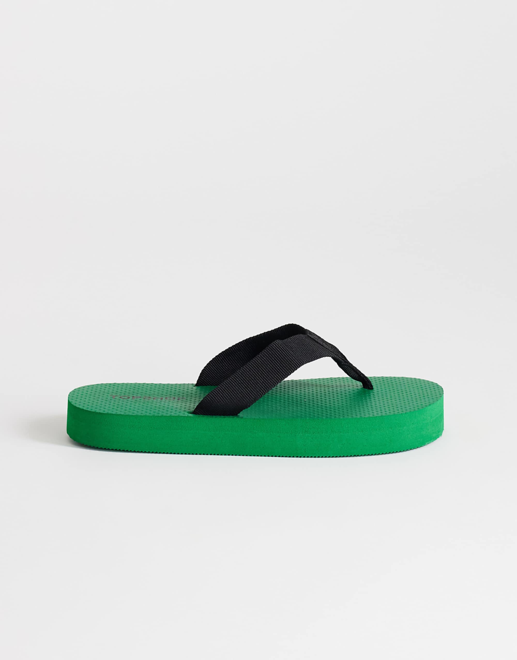 Topshop Molly Toe Thong Sandal in Green and Black