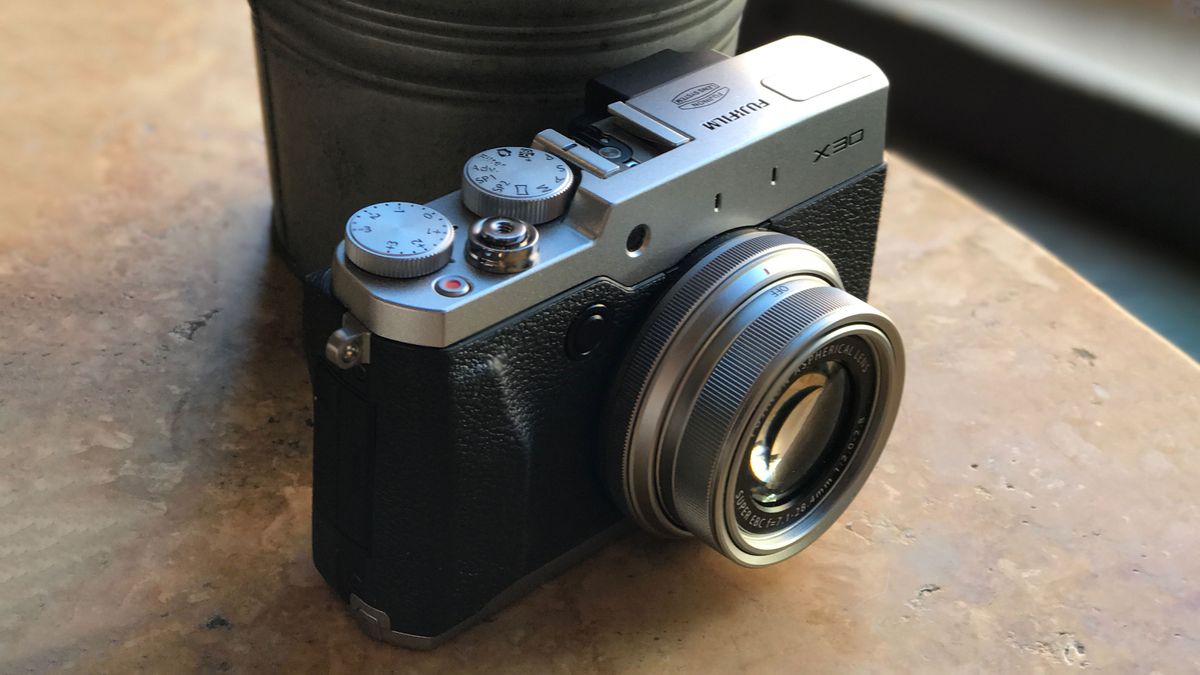 Why I think the Fujifilm X30 is the best compact camera EVER
