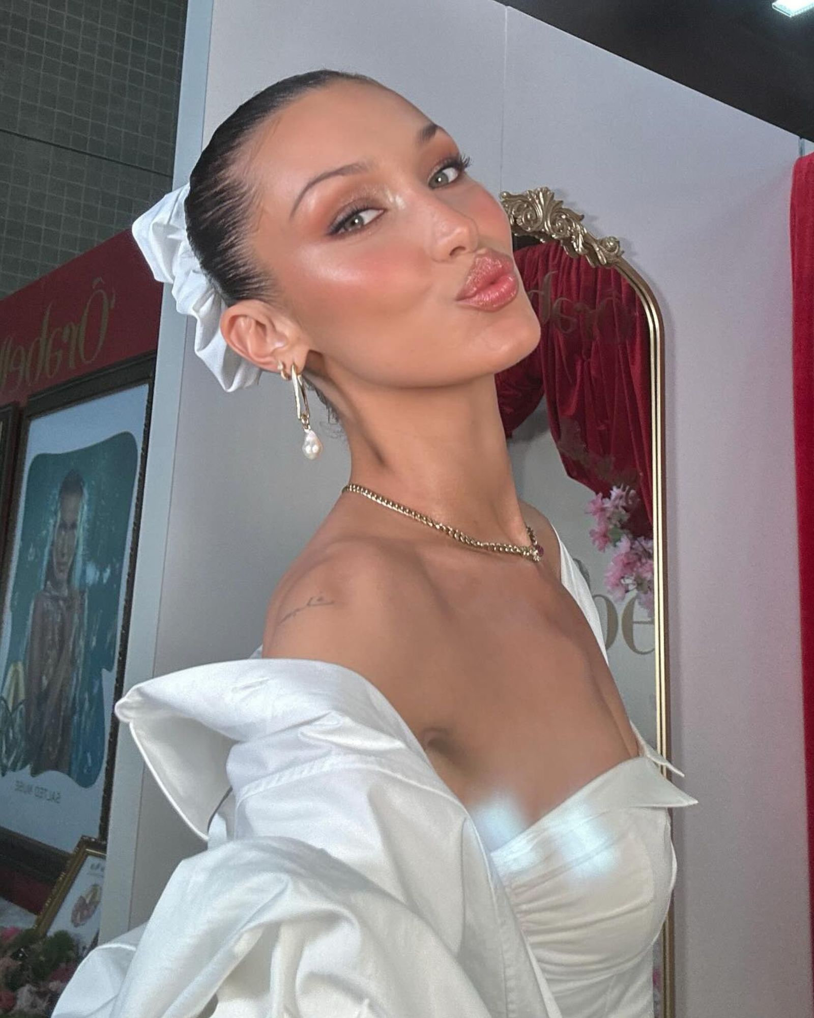Slicked Back Bun @bellahadid