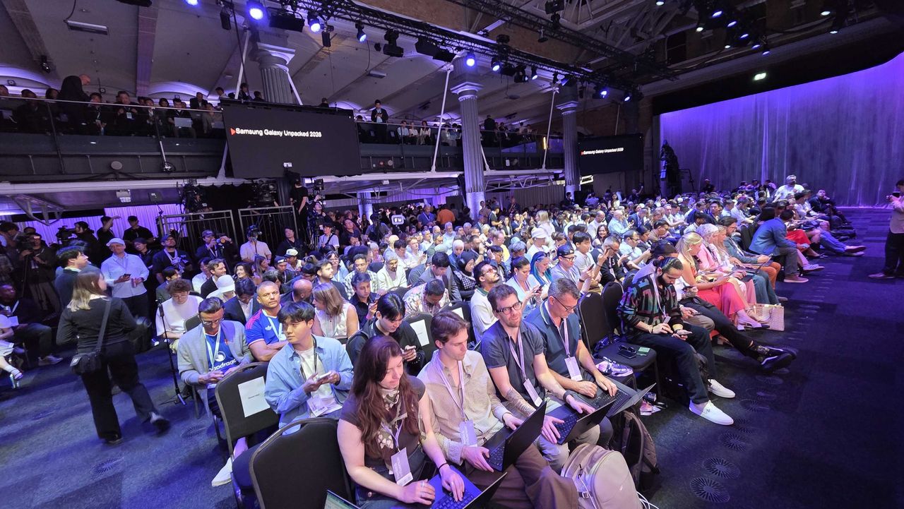 The crowd at the Samsung Galaxy Unpacked 2026 event