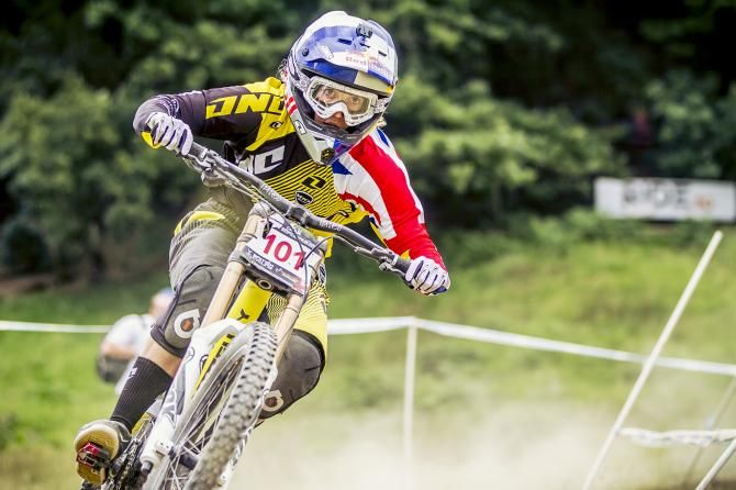 Rachel Atherton (GT) on her way to winning the British Downhill National Championships