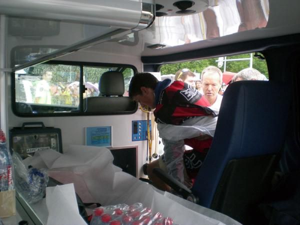 Mathias Frank (BMC Racing Team) enters the ambulance.