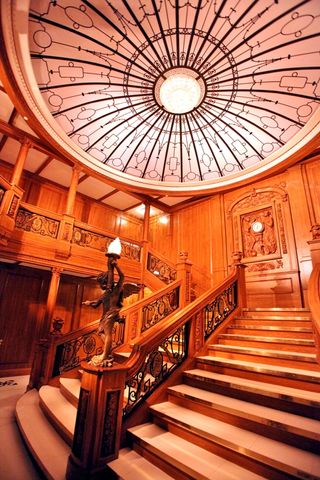 The exhibition includes a full-scale re-creation of the Ship's iconic Grand Staircase with an intricately carved clock showing the time of 11:40 p.m., the exact time that Titanic hit the iceberg. 