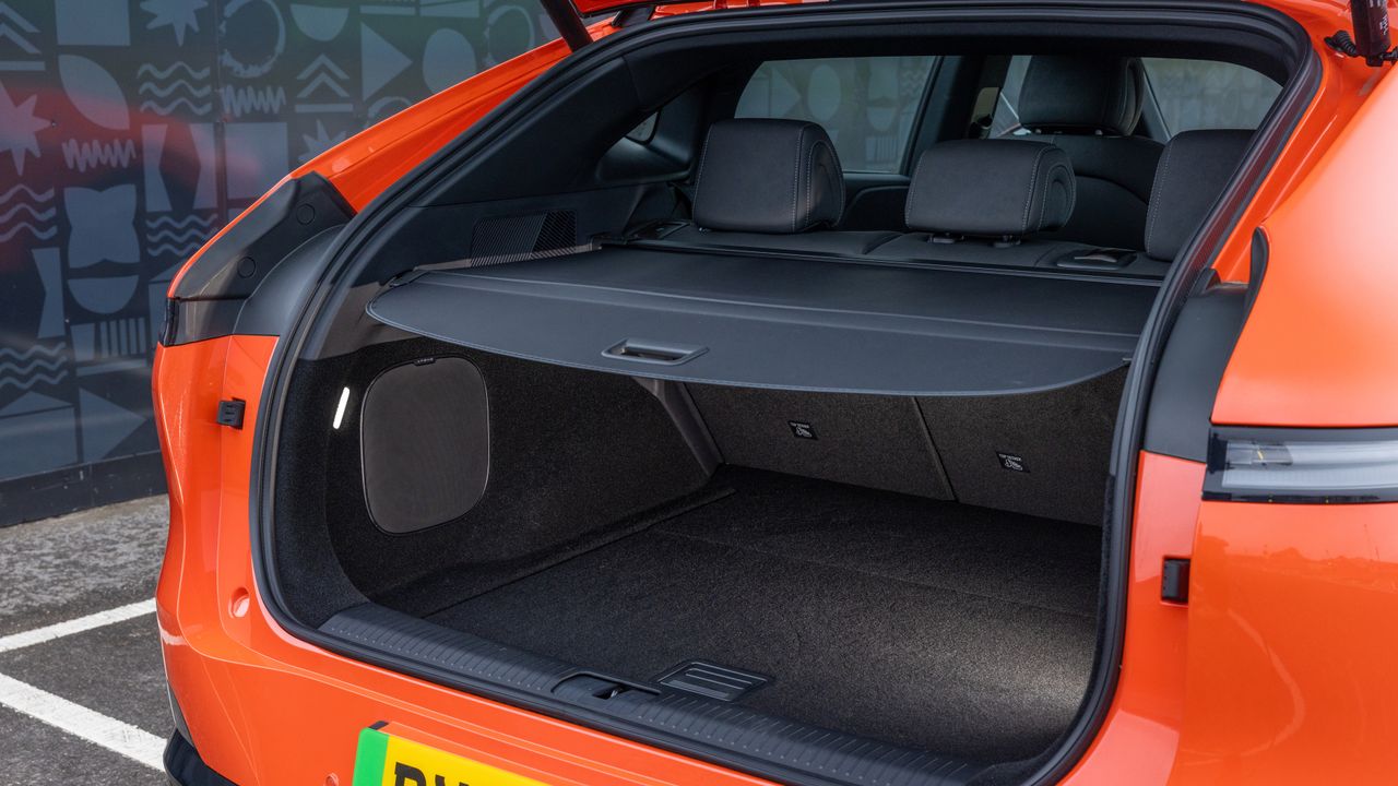 The rear of the Xpeng G6
