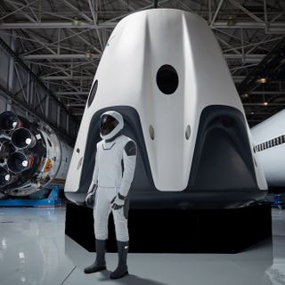 SpaceX Crew Dragon spacecraft and suit