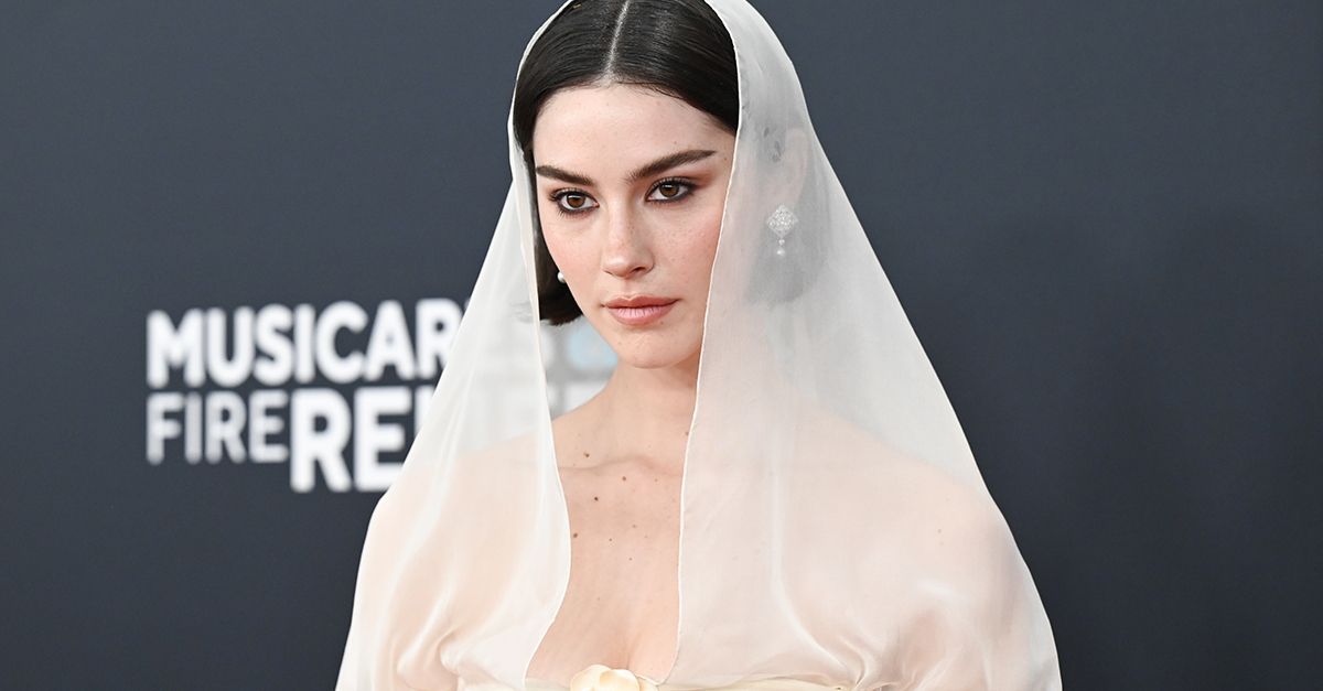 Gracie Abrams is Ready to Walk Down the Aisle at the Grammys Red Carpet