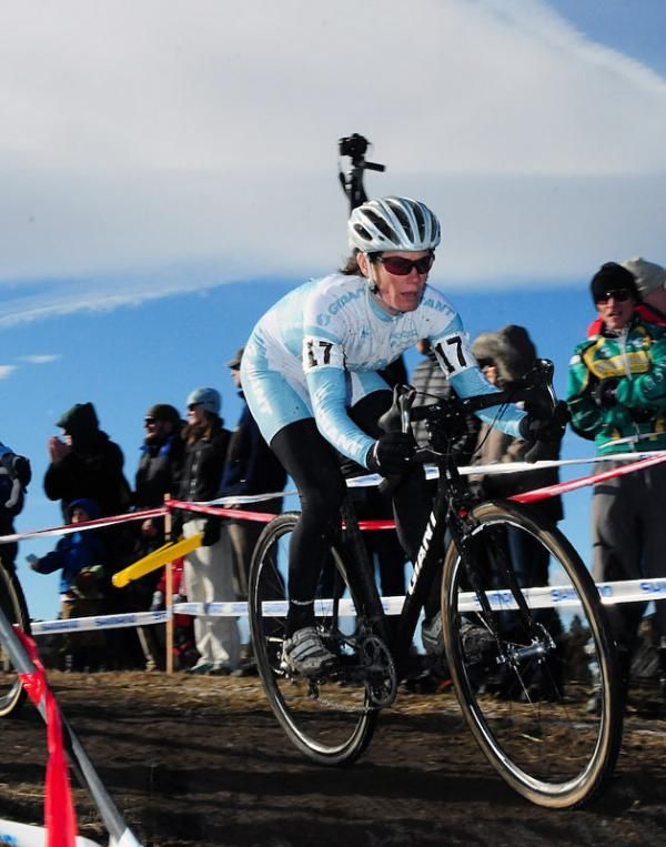 Kelli Emmett (Giant) riding in 6th place.