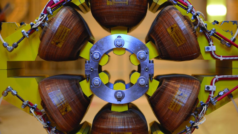 Take a tour of the synchrotron, where electrons reach near light-speed ...