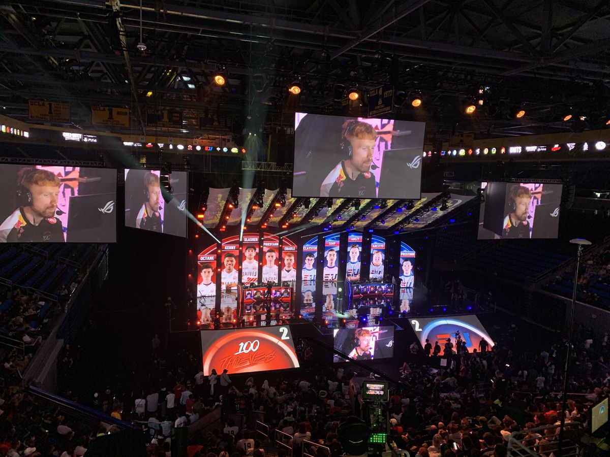 eUnited win final Call of Duty World Championship in dominant fashion