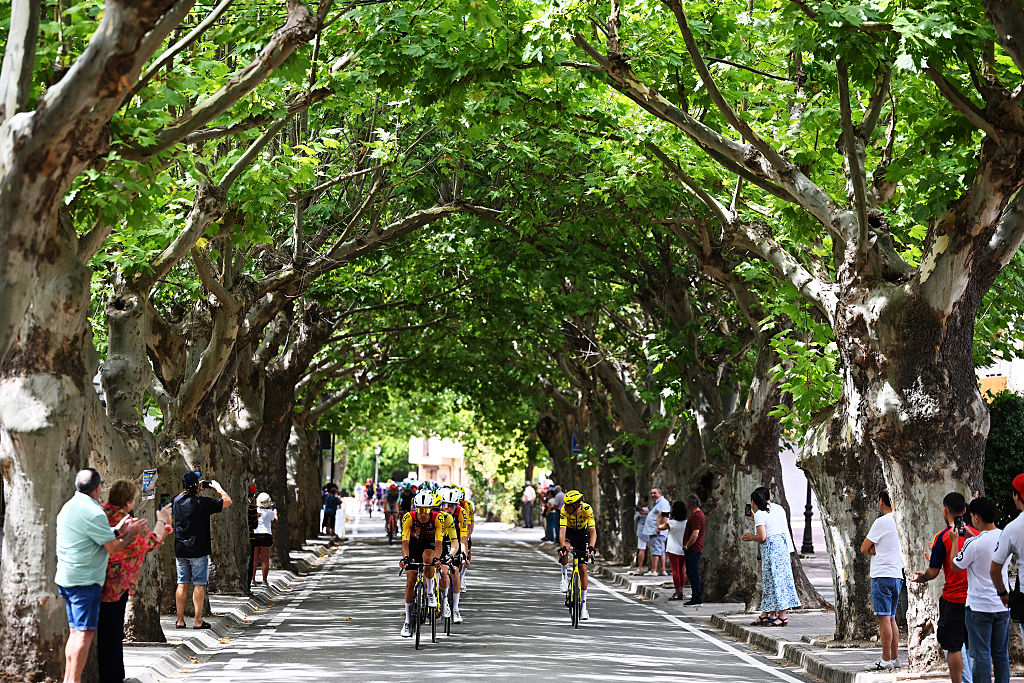 Vuelta a España stage 10 LIVE: A seven rider breakaway leads into the day's climbs