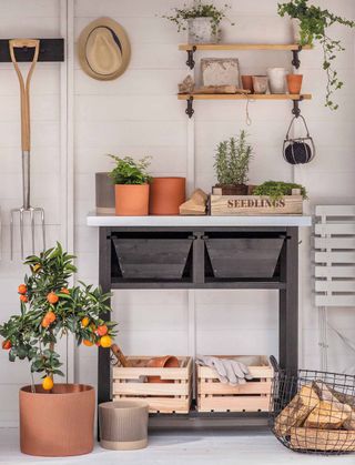 Moreton Potting Bench