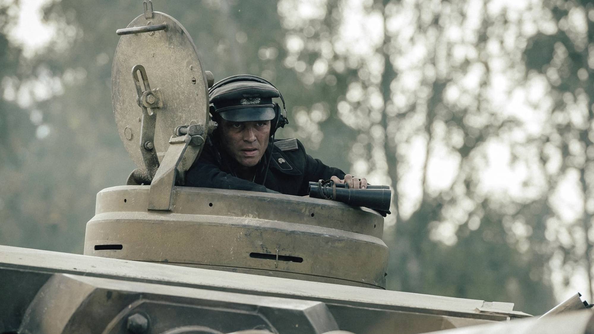 David Sch&uuml;tter in "The Tank" on Prime Video