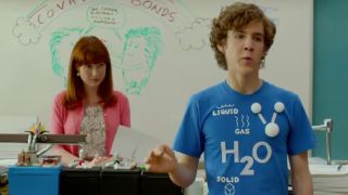 Ellie Kemper and Dax Flame in 21 Jump Street