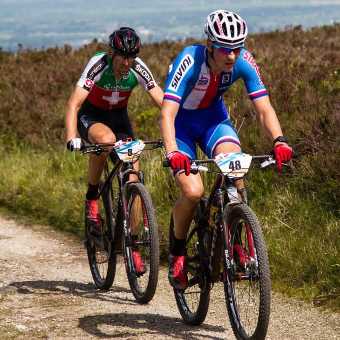 Jaroslav Kulhavy leads Christoph Sauser