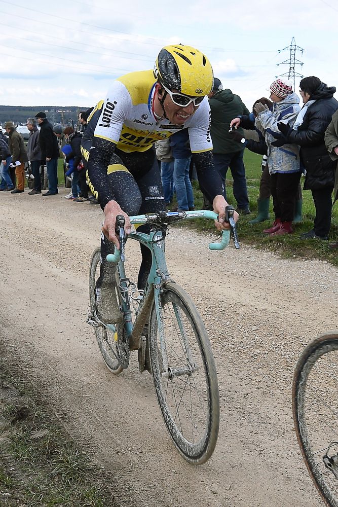 Sep Vanmarcke (LottoNL - Jumbo) on the gravel during stage 1 in Paris-Nice.