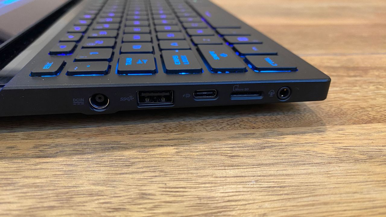 Asus ROG Zephyrus Duo 16
