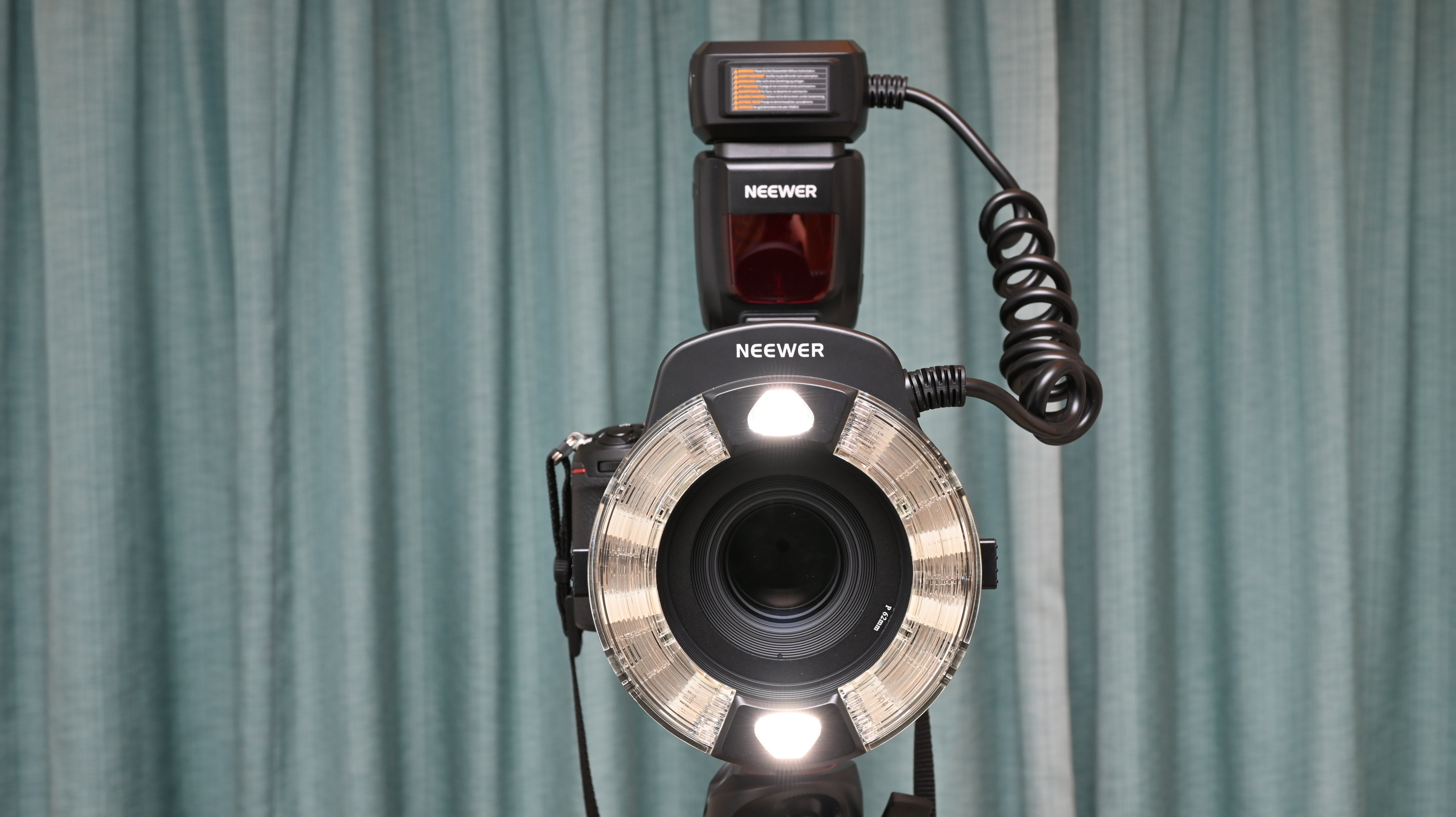 Neewer RF1 Macro Ring Flash product shot