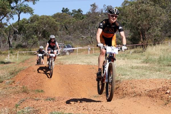 Jenni King doesn't quite get the landing right in the elite women's eliminator, but it wasn't enough to stop her from winning all three of the weekend's raes.