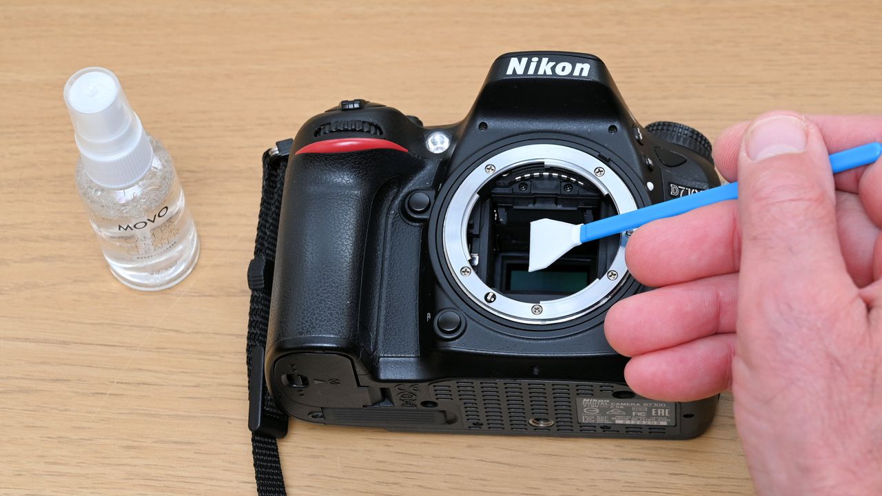Movo Deluxe Essentials Camera Cleaning Kit