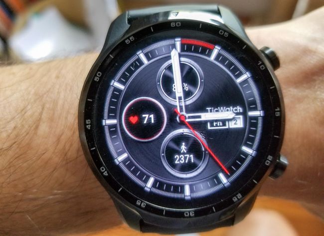 ticwatch pro 3 size
