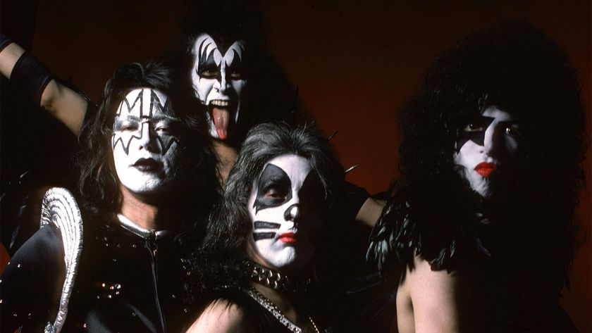 Photo of Ace FREHLEY and Peter CRISS and Paul STANLEY and KISS and Gene SIMMONS; L-R: Ace Frehley, Gene Simmons, Peter Criss, Paul Stanley - posed, studio, group shot 