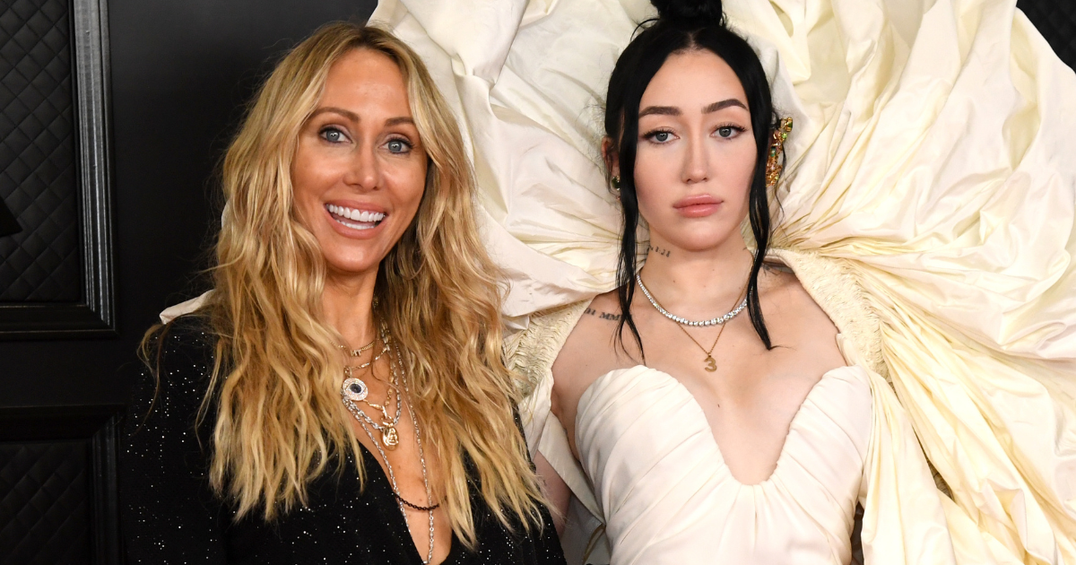 Noah and Tish Cyrus seen together for first time since feud | Marie ...