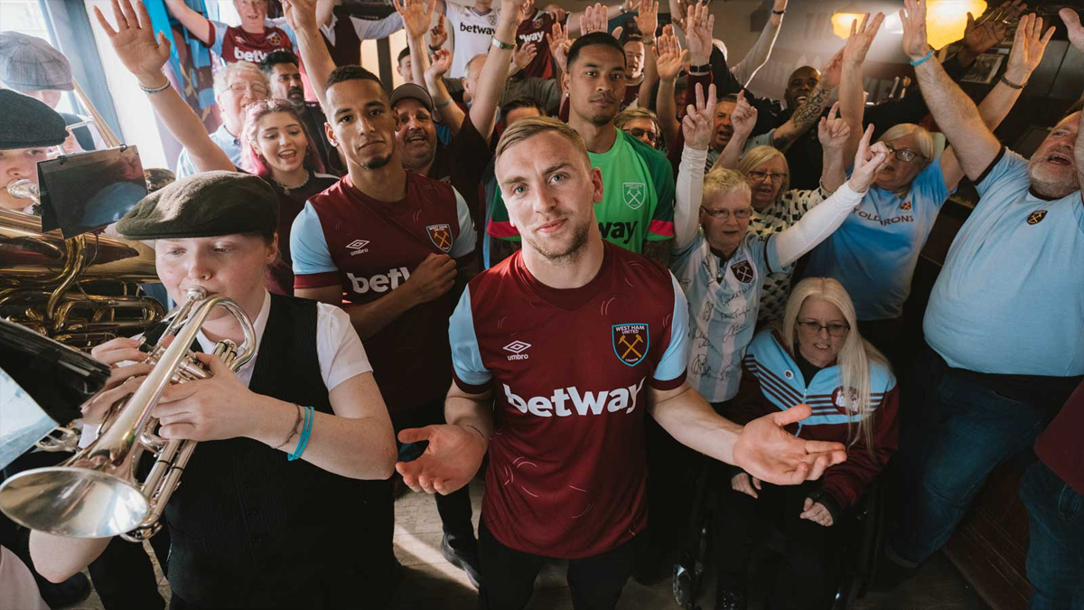 Umbro West Ham United anthem shirt 23/24