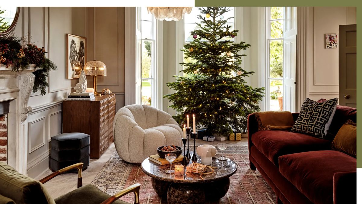 L'arbre de Noël « presque nu » est la tendance approuvée par les célébrités de cette année dans laquelle nous sommes totalement 