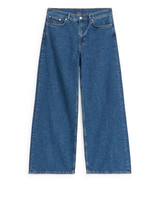 Cloud Low Loose Jeans - Mid Blue - Arket Gb