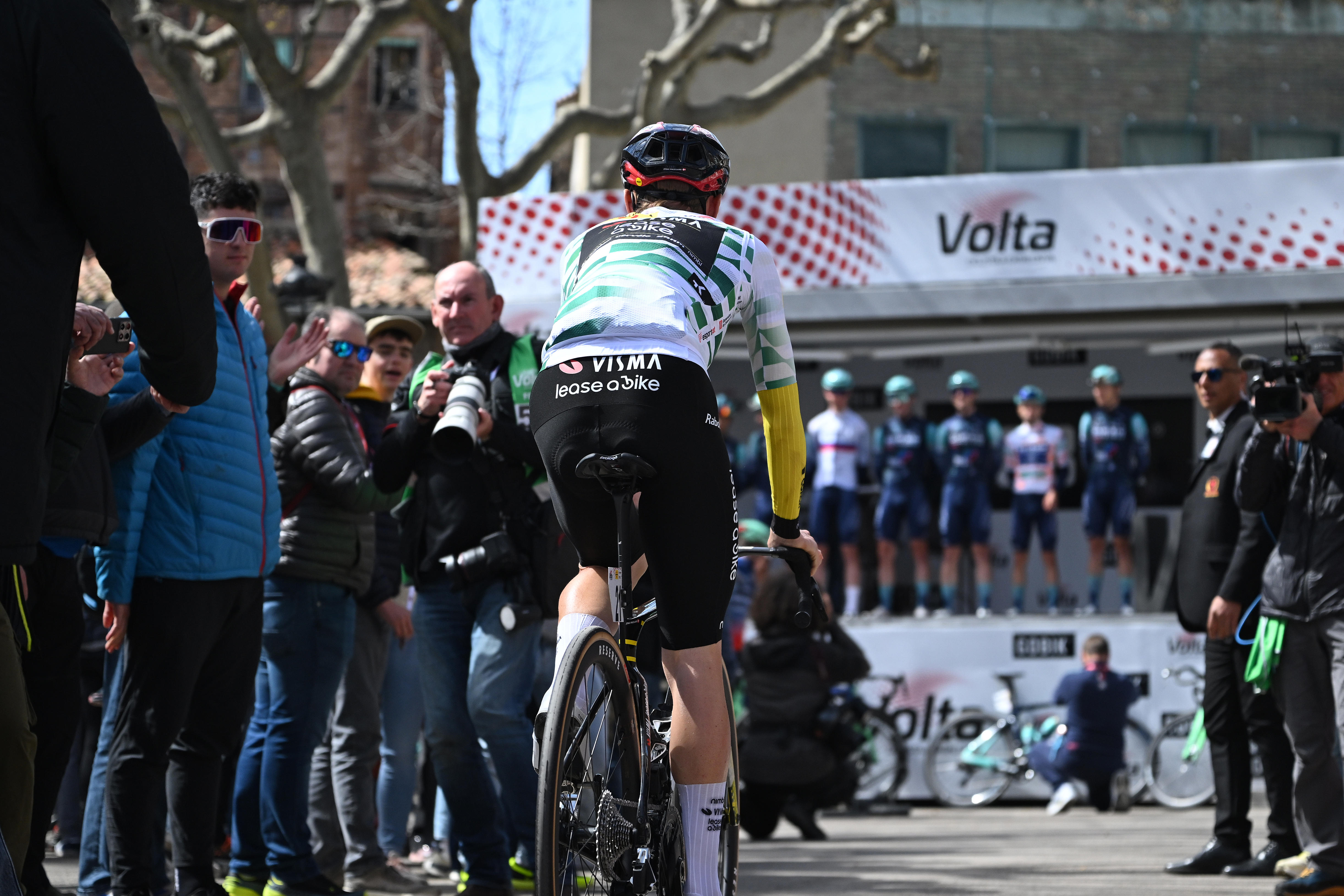 Volta a Catalunya stage 6 LIVE: Racing begins in penultimate stage with major mountain tests ahead