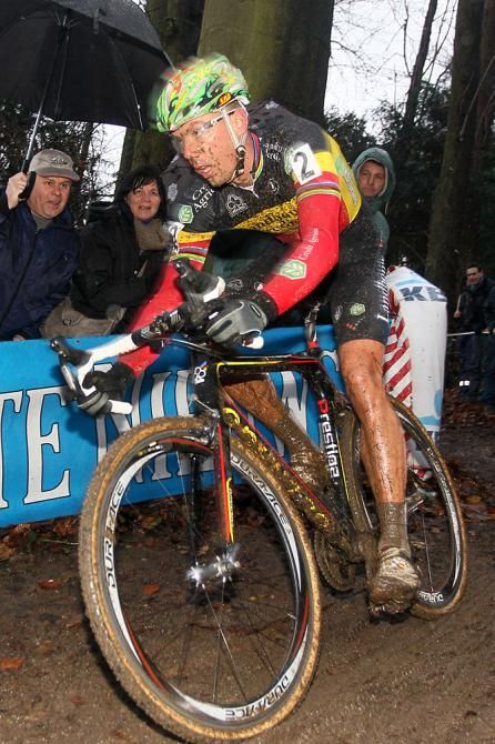 Sven Nys (Landbouwkrediet) in the lead in Overijse