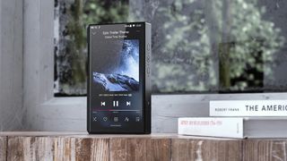 FiiO M11S lifestyle image