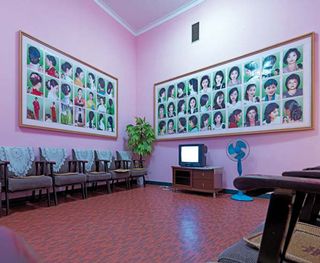 Waiting room of the women's hair salon in the Changgwangsan Health and Recreation Centre
