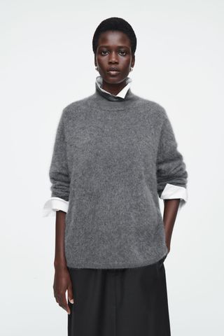 Brushed-Cashmere Turtleneck Sweater