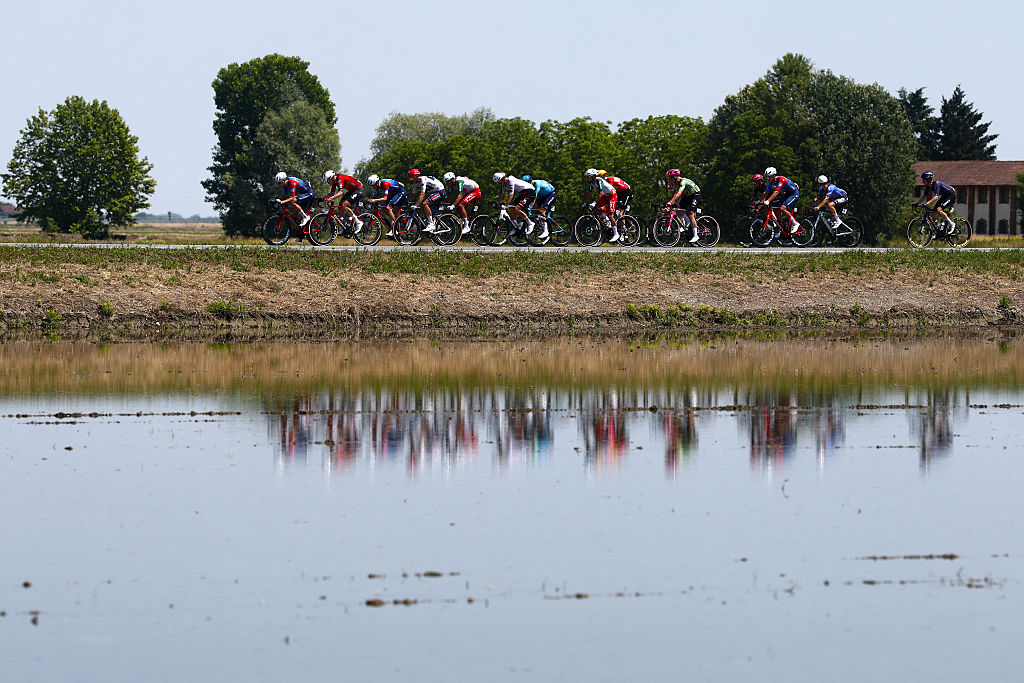 Giro d'Italia stage 13 LIVE: Fifteen-man break set to battle for the stage win over late climbs