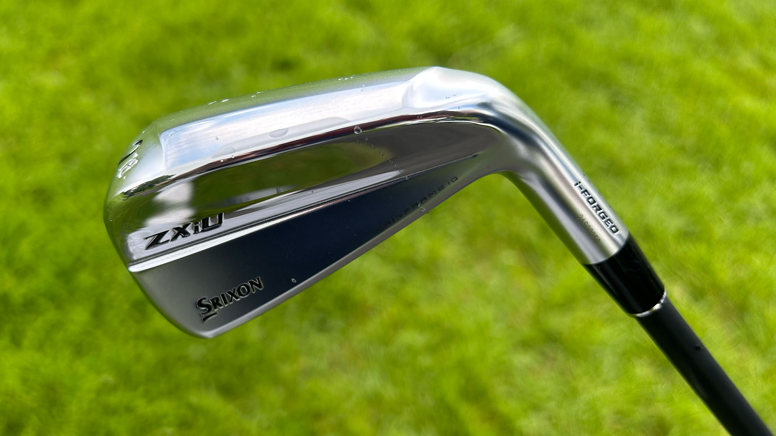 Srixon ZXiU iron