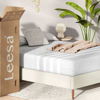 Leesa Orginal mattress with a cardboard box