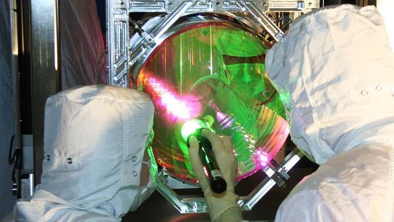 Each of the four supercooled mirrors weighs 40 kilograms.