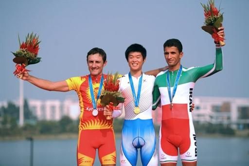 Men's time trial podium (l-r): Eugen Wacker (Kyrgyzstan), 2nd; Hyeongmin Choe (Korea), 1st; Hossein Askari (Iran), 3rd.