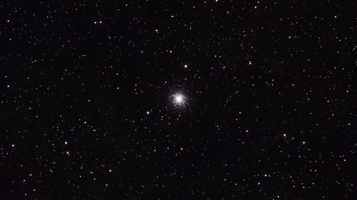 a tightly packed cluster of stars.