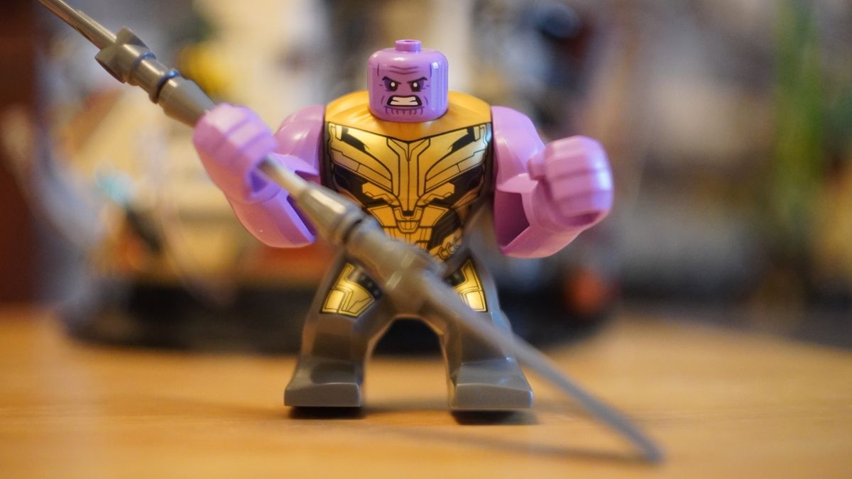 Lego Marvel Endgame Final Battle on a white background