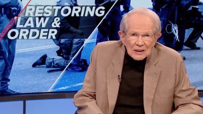 Pat Robertson scolds Trump