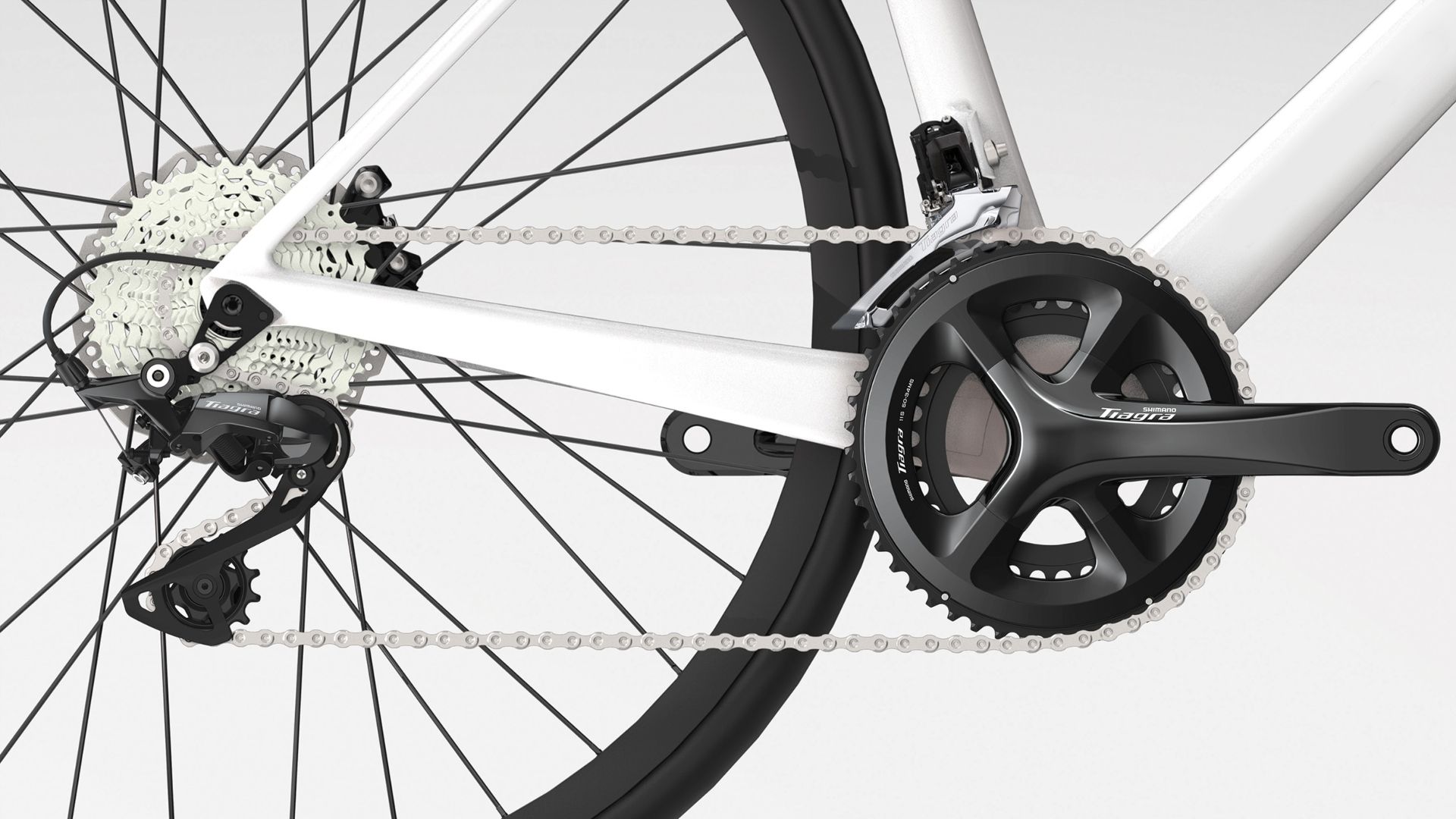 より多くのギアを、より軽量に: 新しい Shimano Tiagra R4000 を搭載