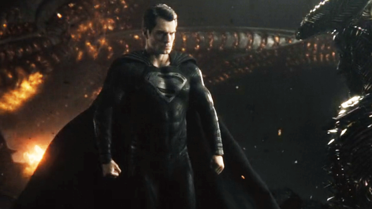 Henry Cavill como Superman en la Liga de la Justicia de Zack Snyder